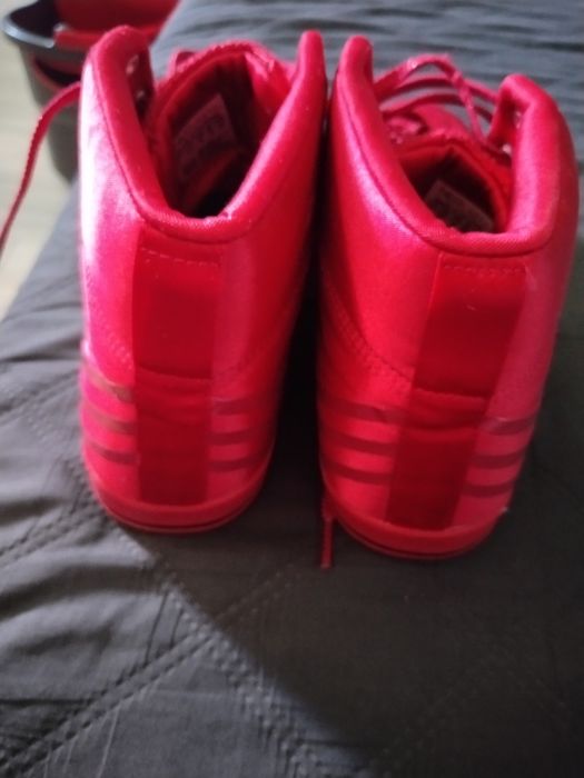 Adidas neo label Selena Gomez 40