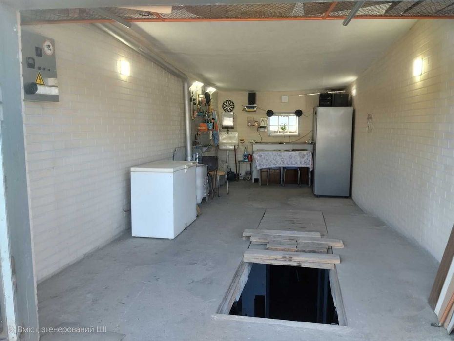 Гараж в Бурштині 3 поверхи