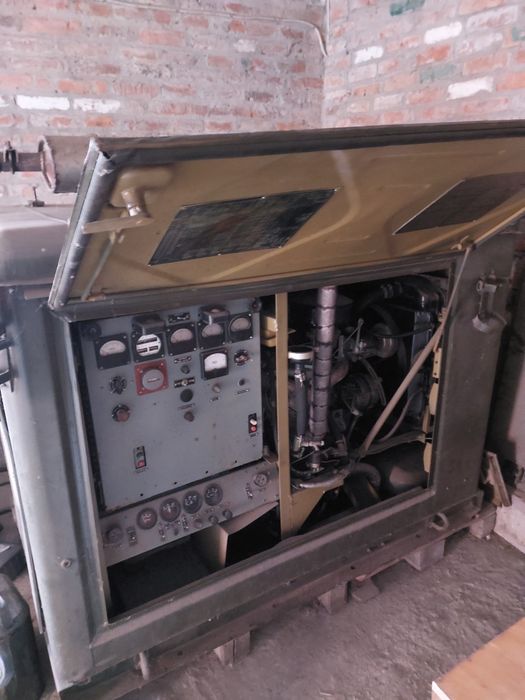 Генератор армійський