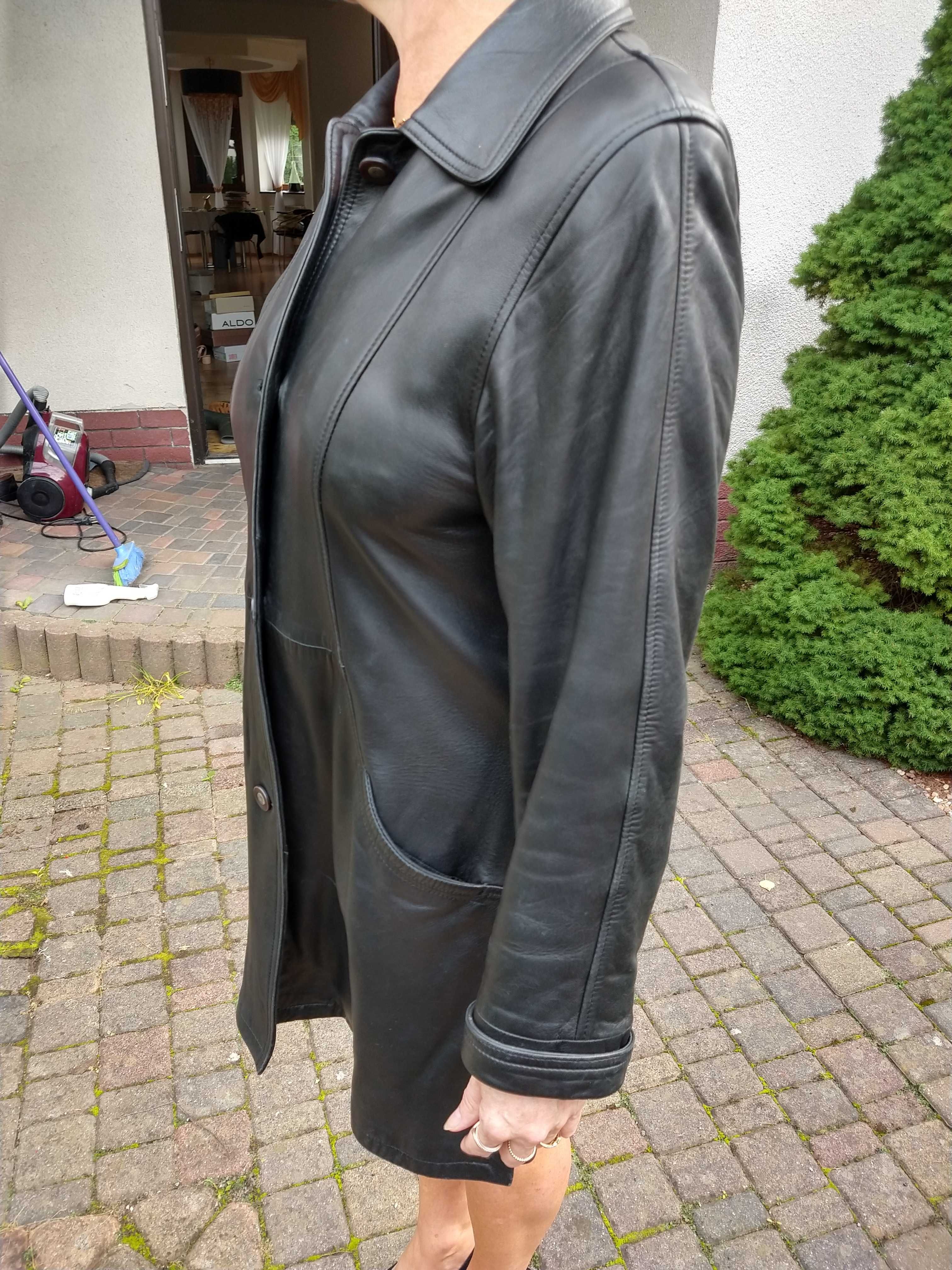 Płaszcz damski czarny z naturalnej skóry rozmiar L na 170 cm