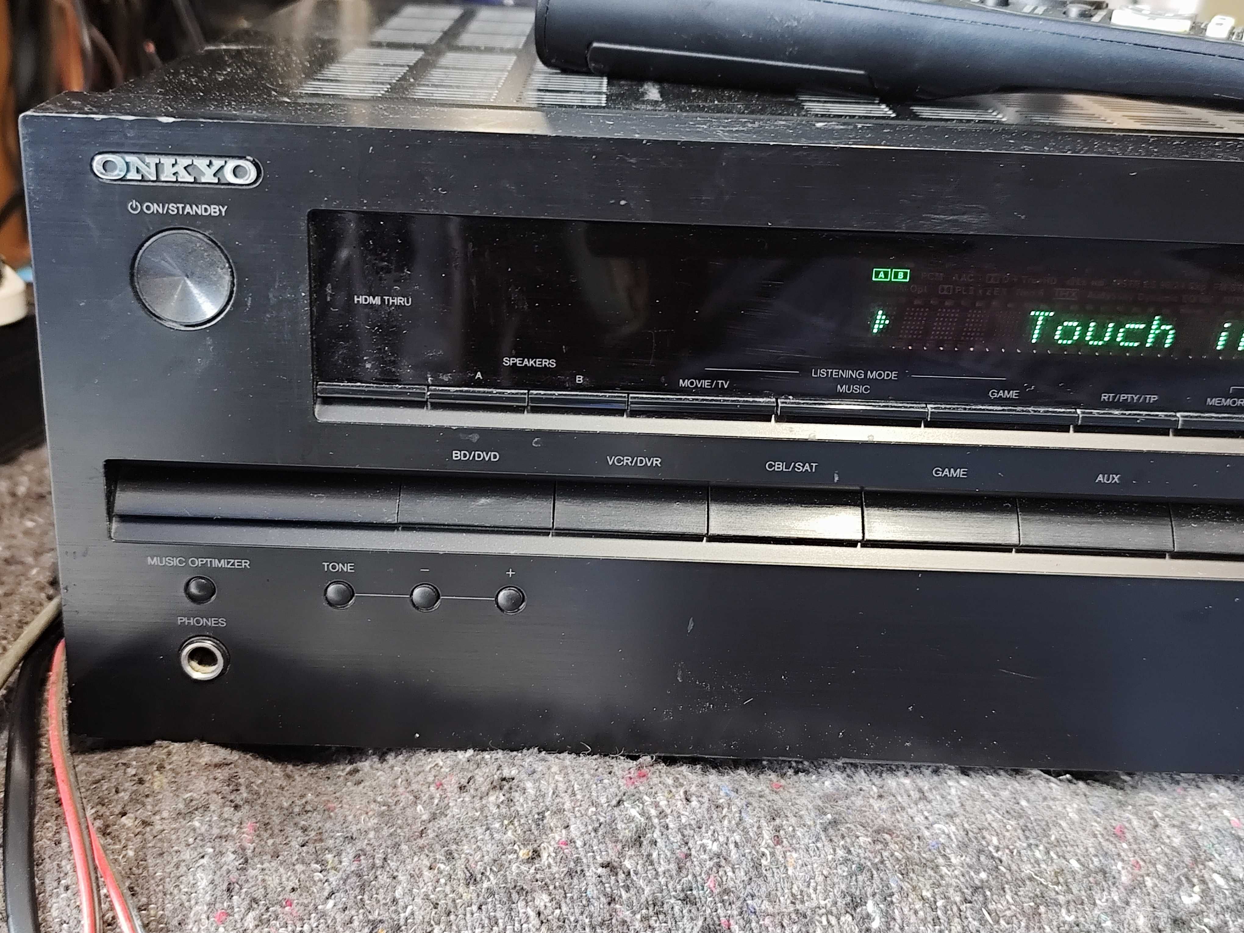 amplituner Onkyo HT-R 558