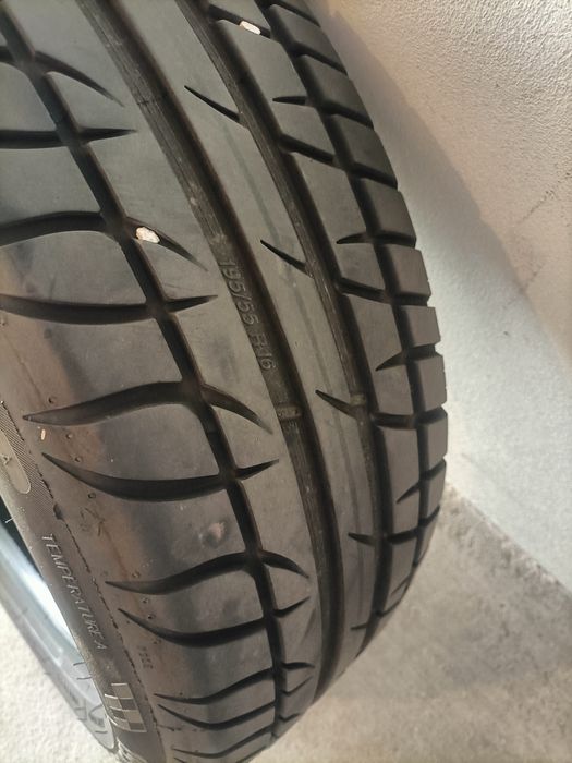 Pneu semi novo Taurus 195/55/16
