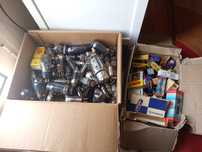 Grande assortimento de válvulas  +-400 unidades (3)