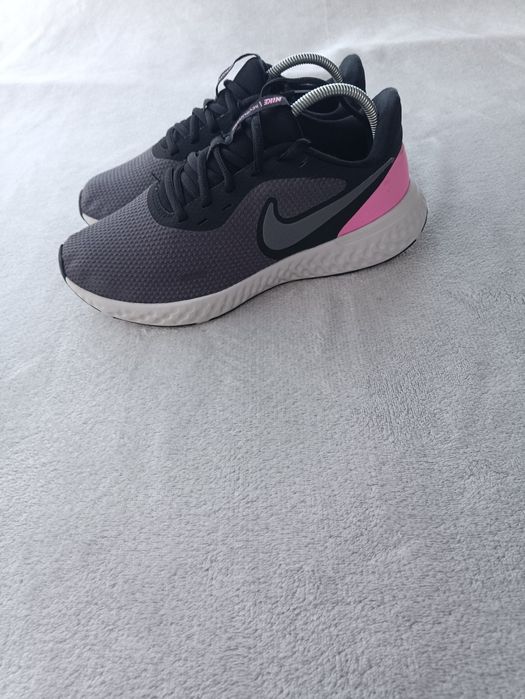 Женские кроссовки Nike р38.5-39