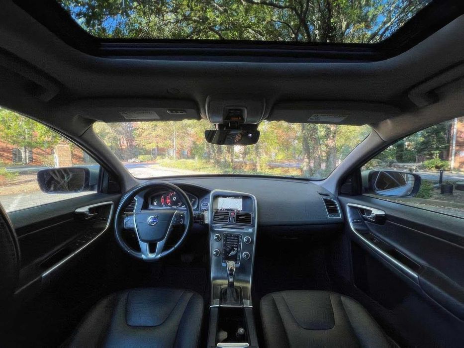 Volvo XC60 T5 Premier      2015