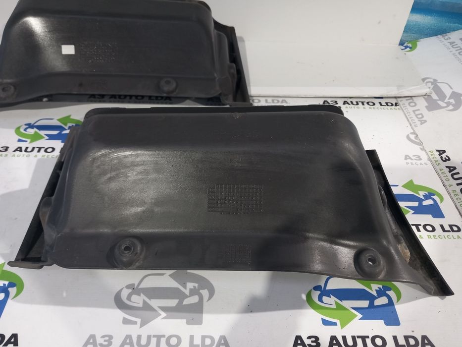 Degrau estribo esquerdo direito Mitsubishi Canter Fuso