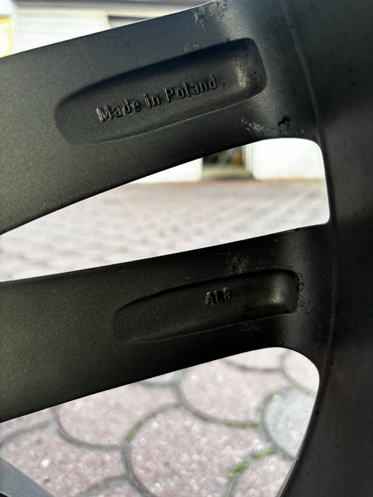 Felgi aluminiowe 20” z oponą Michelin 275/40 R20 (do SUV)