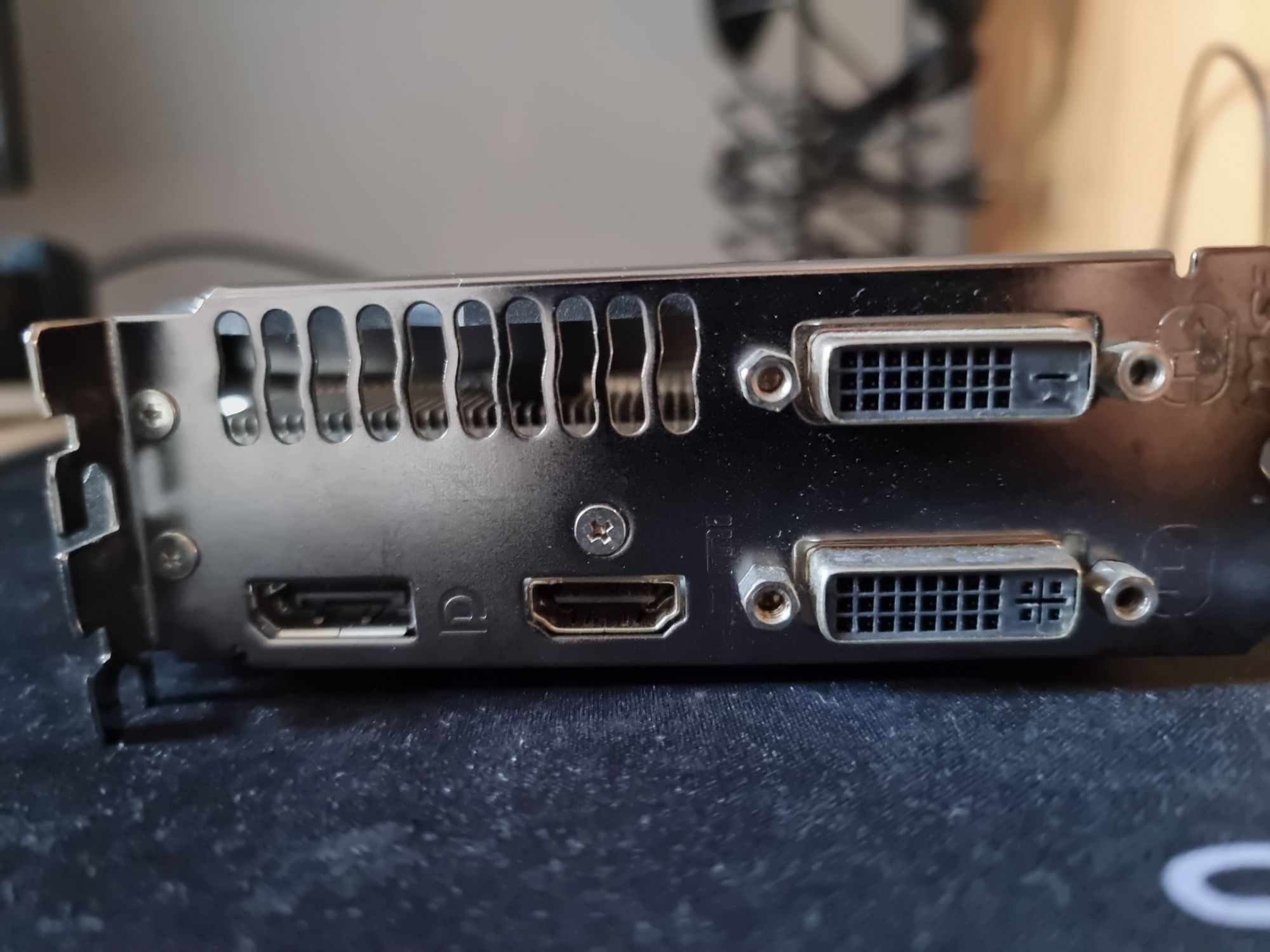 MSI Radeon R9 270 2GB karta graficzna