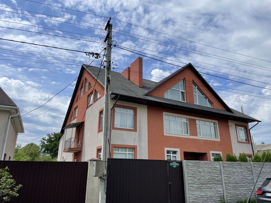 Двокімнатна квартира в Ворзелі.