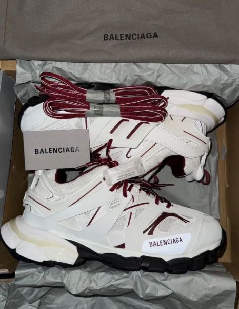 Balenciaga track 1