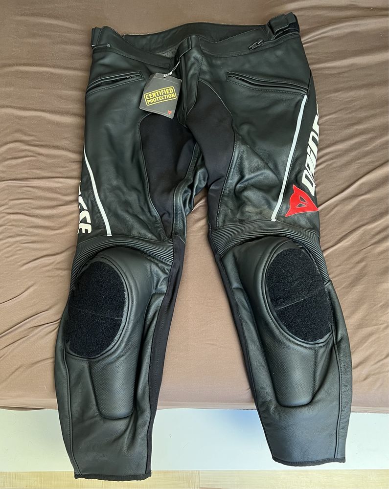 Kombinezon dwuczesciowy DAINESE rozmiar 60