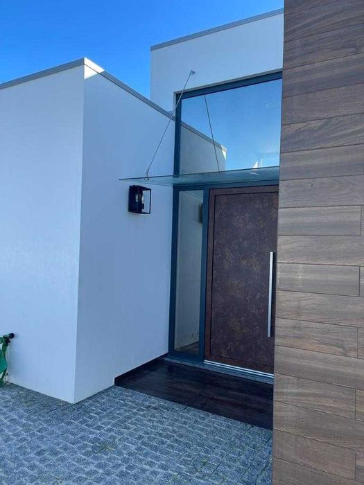 Moradia Térrea Moderna à Venda - Mamarrosa