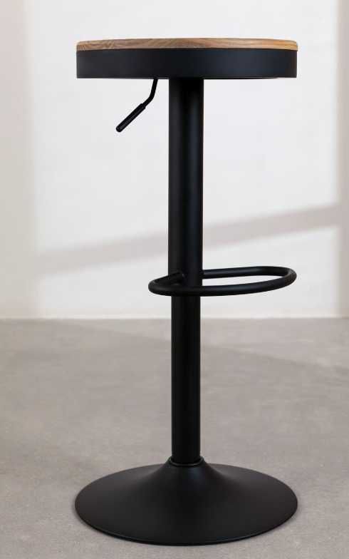4x bancos altos (4x tall stools)
