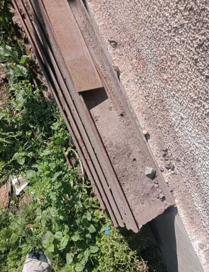 Продам металеві рейси