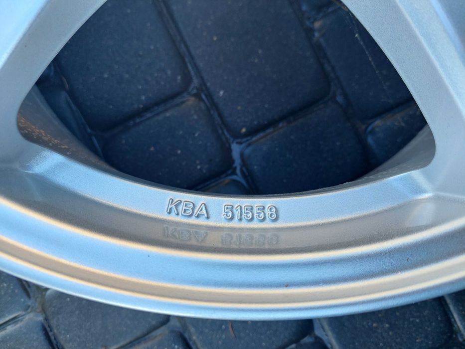 Felgi Felga ALUTEC Aluminiowa 18 5x114.3 ET45