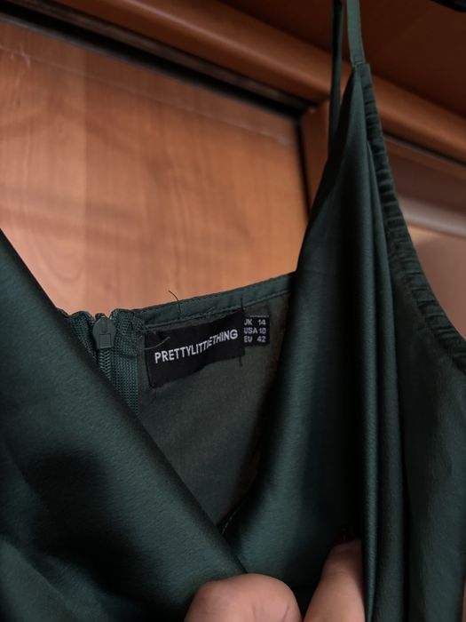 Плаття з виризом, вечірне