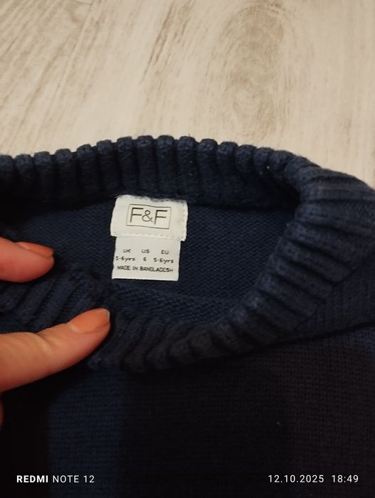 Sweter chłopak 110 116