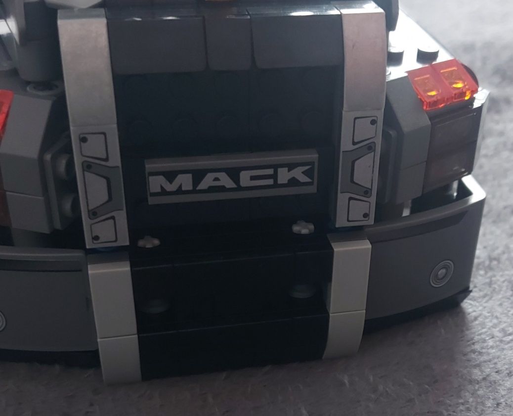 Lego 42078 Mac Anthem