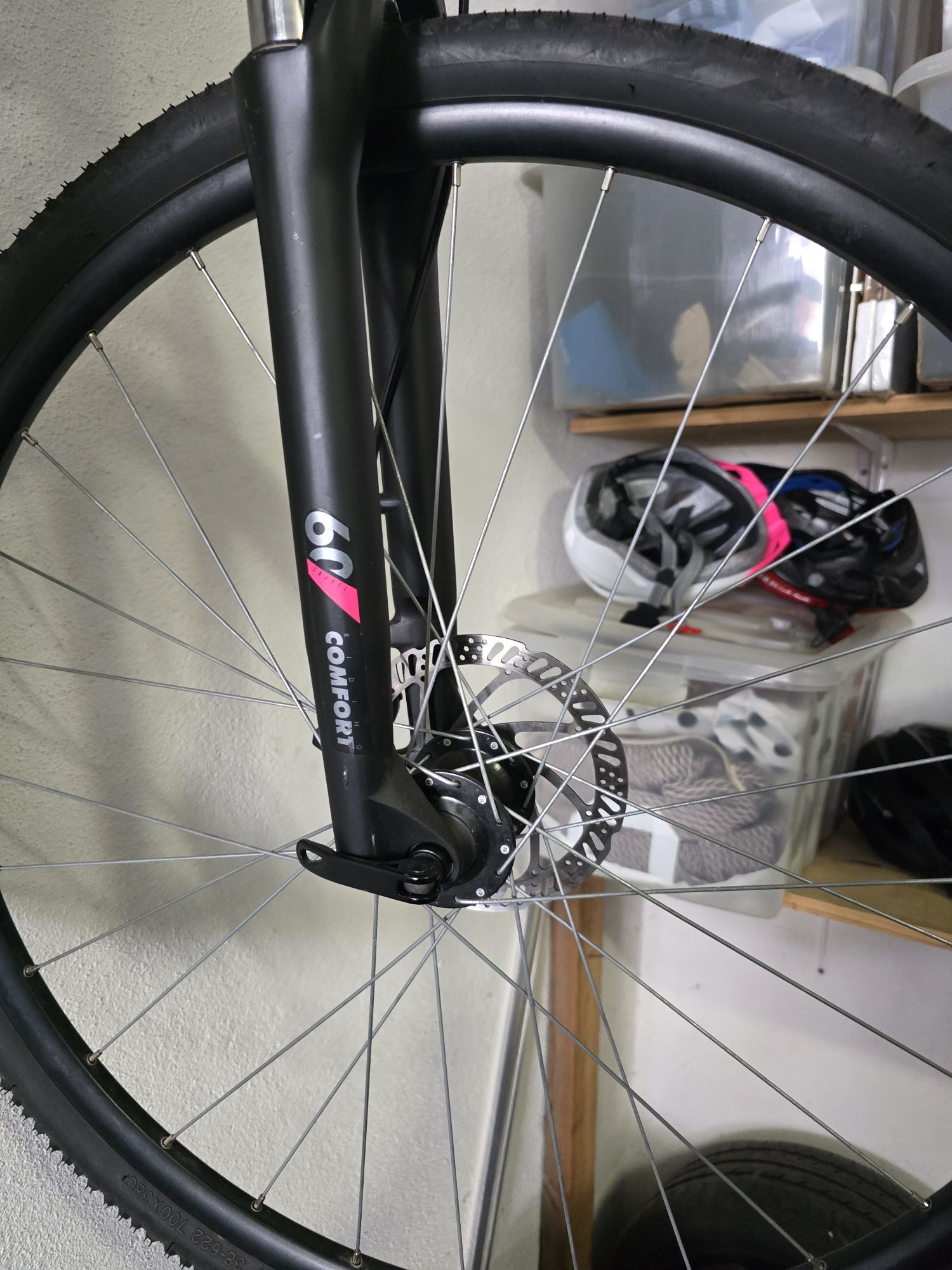 Rockrider reversível 500 - tamanho M

Rockrider 500
Roda 28
Quadro m