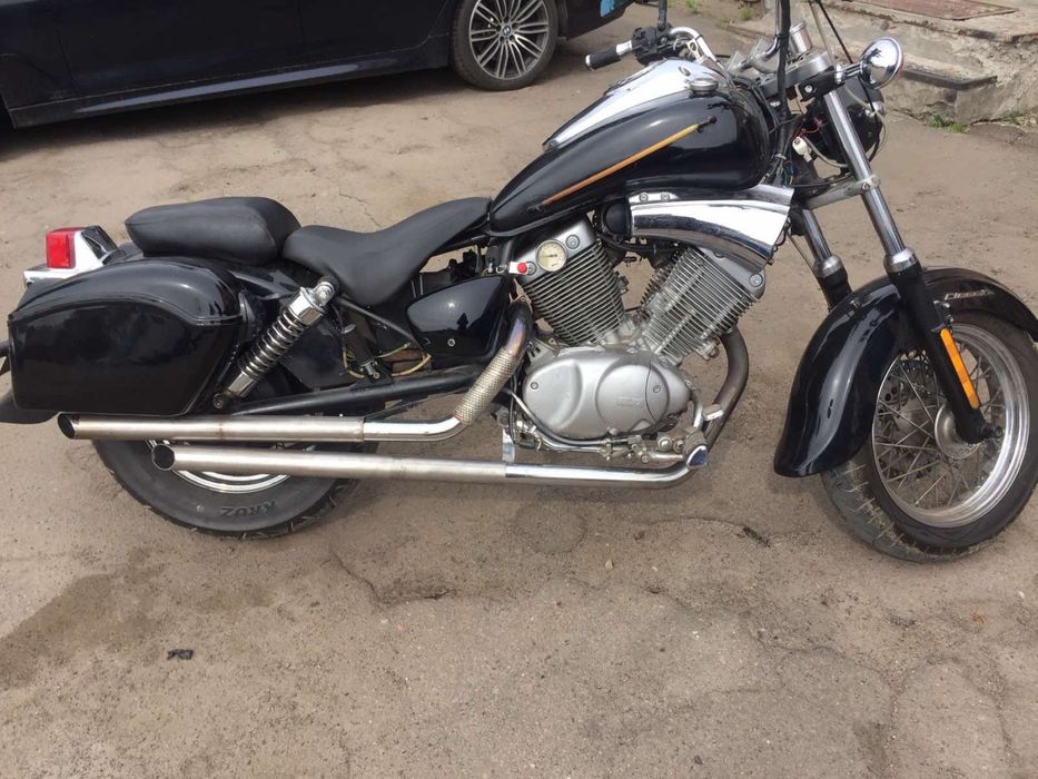 продам мотоцикл.мотор ямаха вірага 400