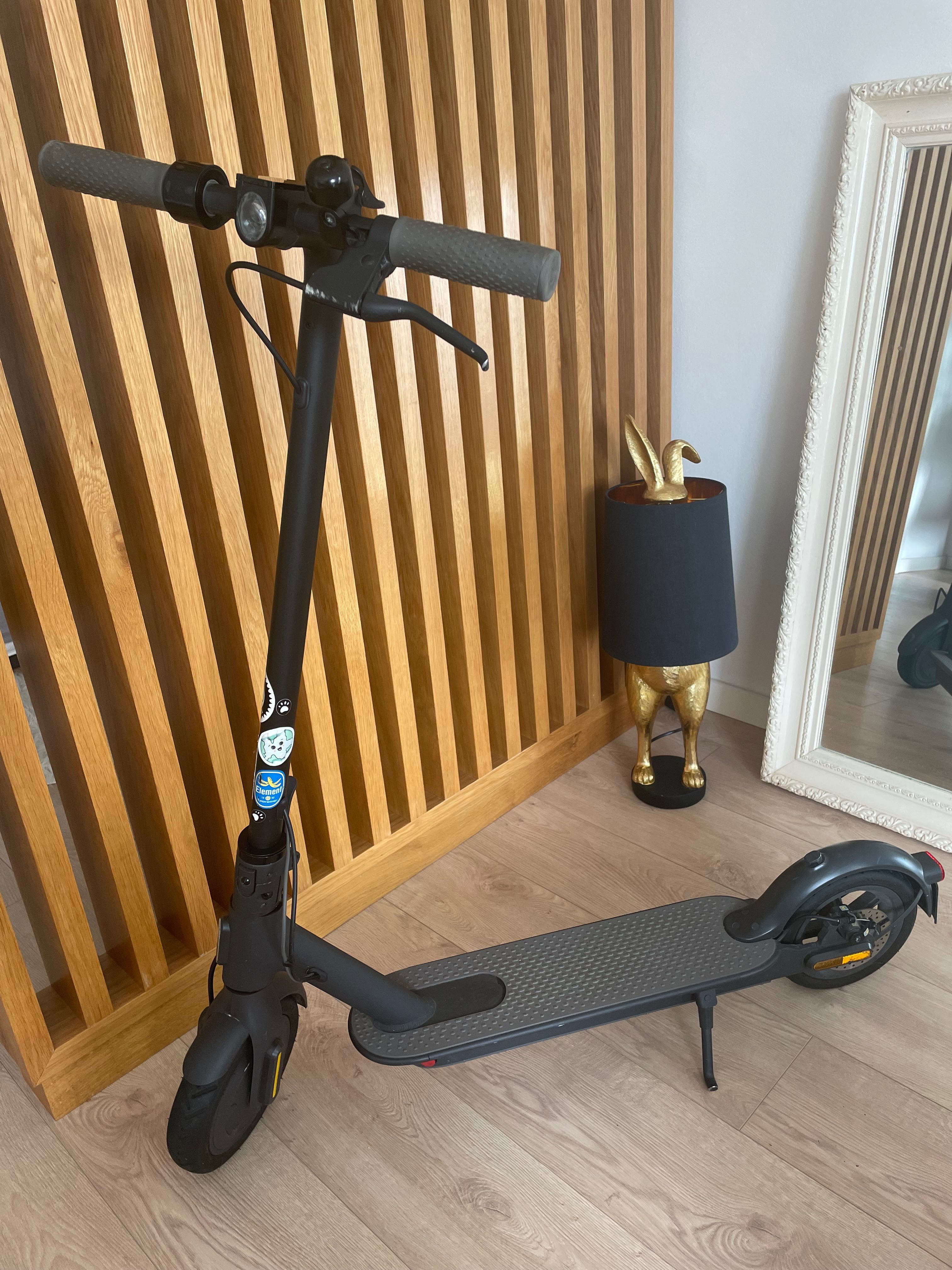 Mi Electric Scooter 1S usada