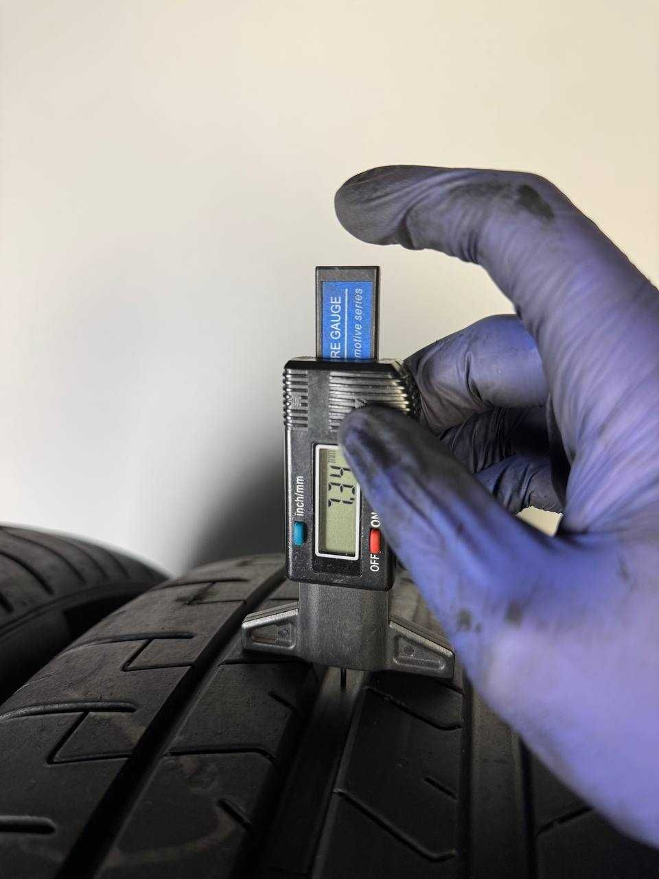 255/45/20 + 285/40/20 R20 Pirelli PZero 105Y/108Y 4шт Літня шина 7+мм