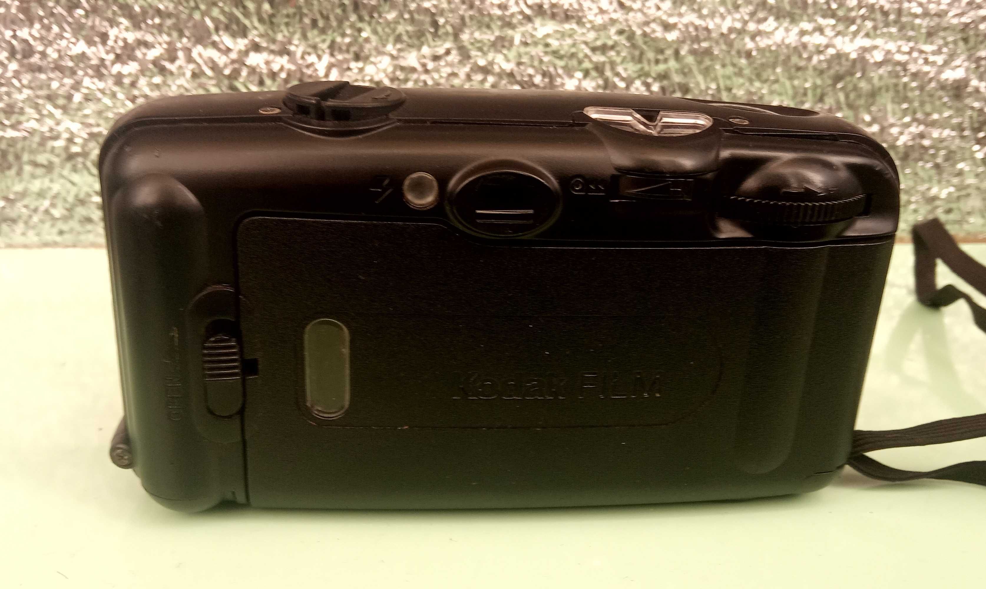 Пленочный фотоаппарат  Kodak KB-10 35mm Film