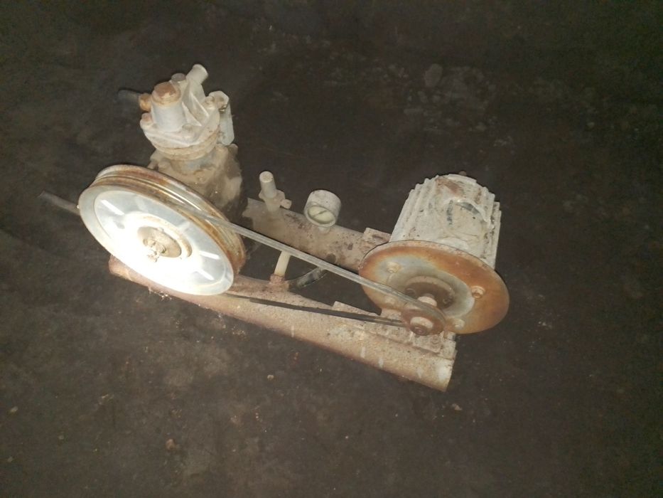 Продам компресор