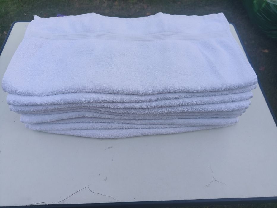 Ręczniki hotelowe białe rozmiar 45/90 cm