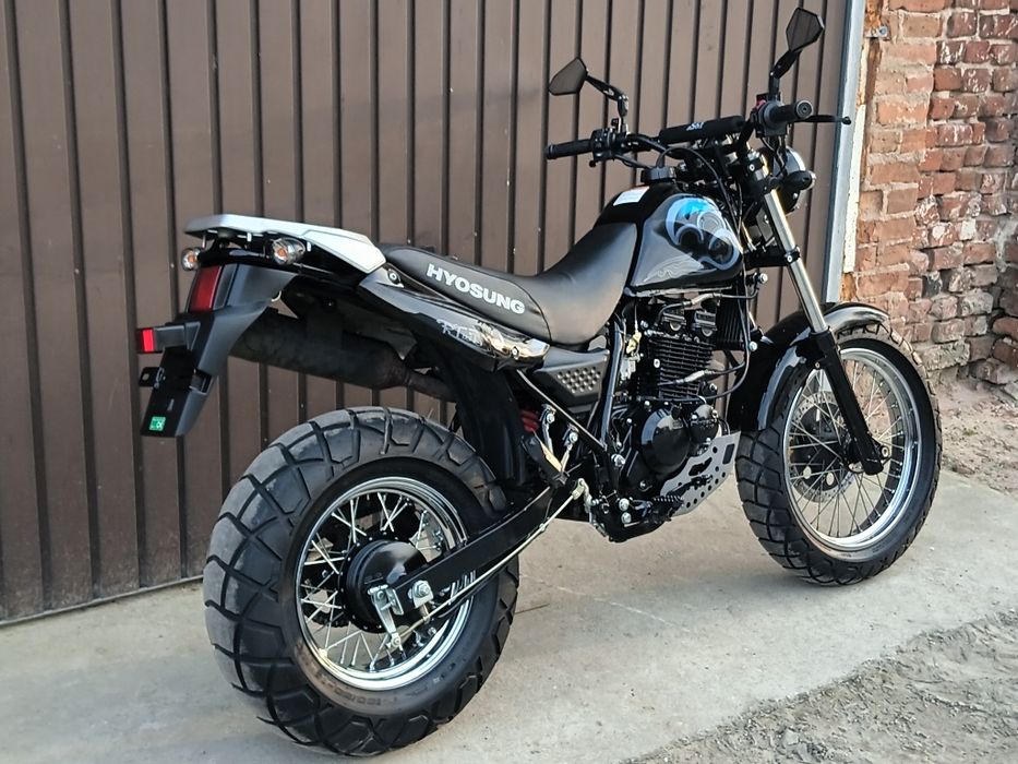 Hyosung Karion 125 rok 2014 kat.B/A1 transport