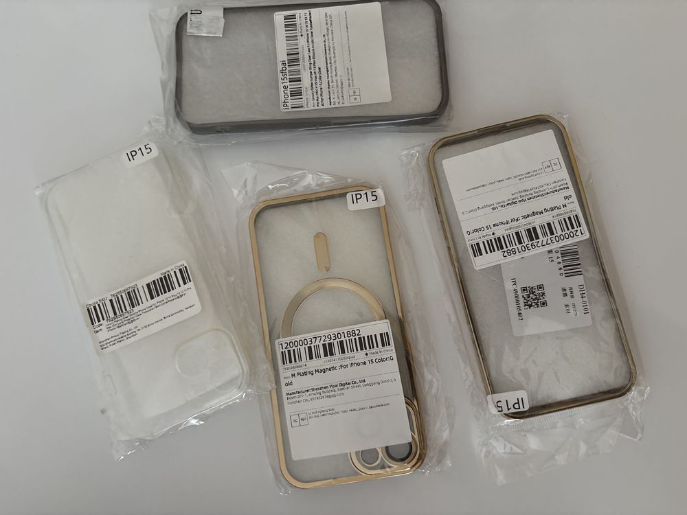 Etui iphone 15 gold magsafe  transparetne bezbarwne