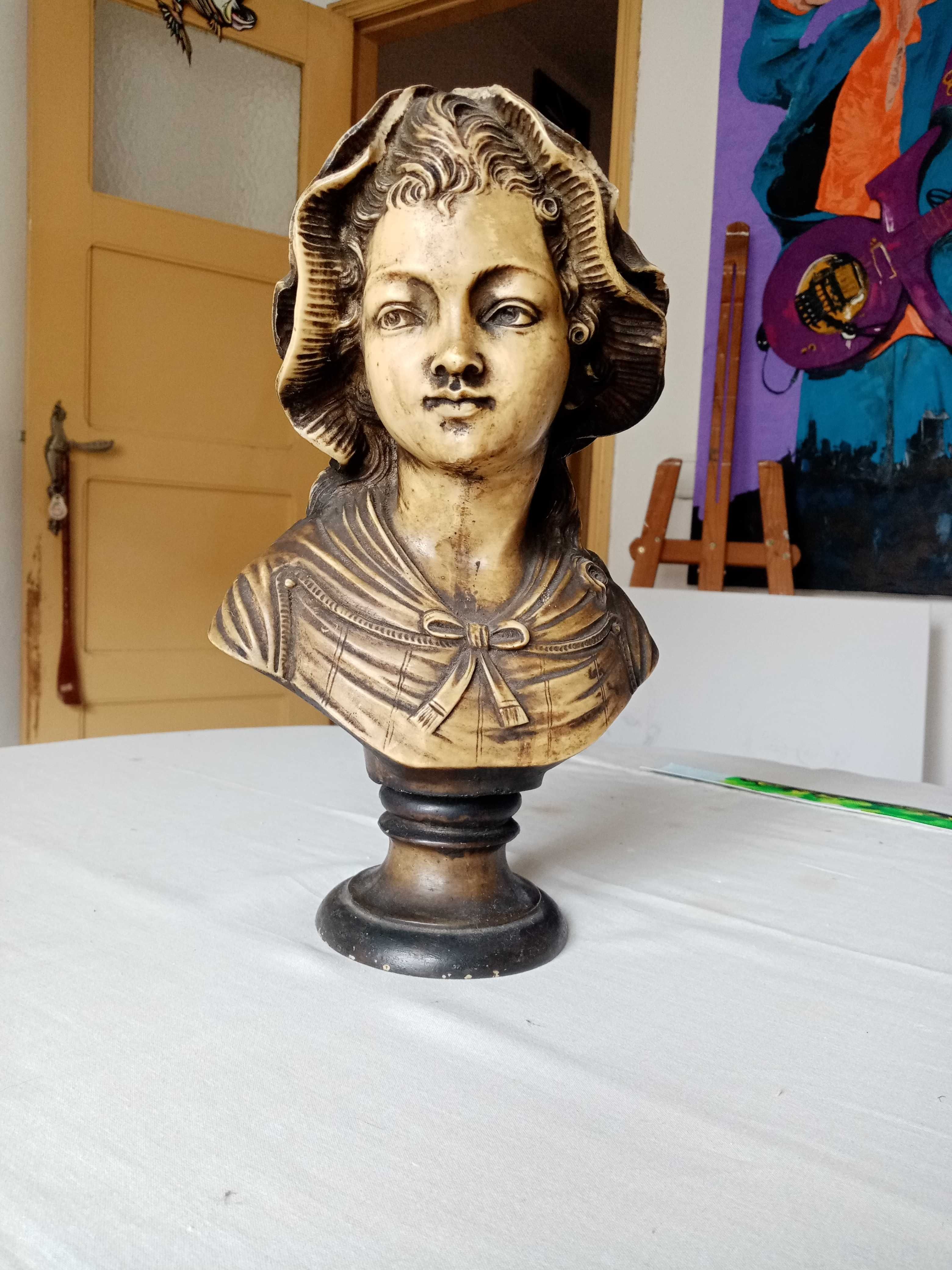 Peça decorativa em ceramica
