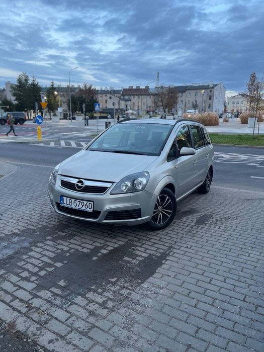 Opel Zafira B 1.6 LPG**Zamiana **Gwarancja**Klima**Hak**7-osobowy**