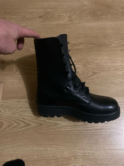 Швейцарскі берці,шкіряні нові