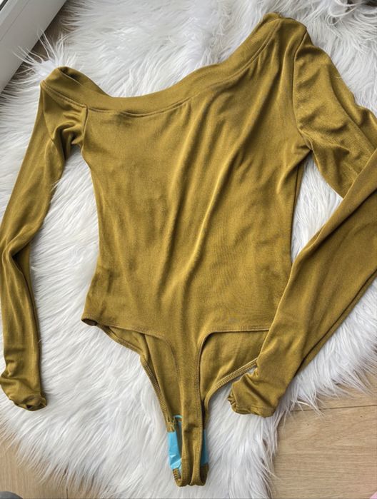 Free people body gładkie długi rękaw na jedno ramię M coquette