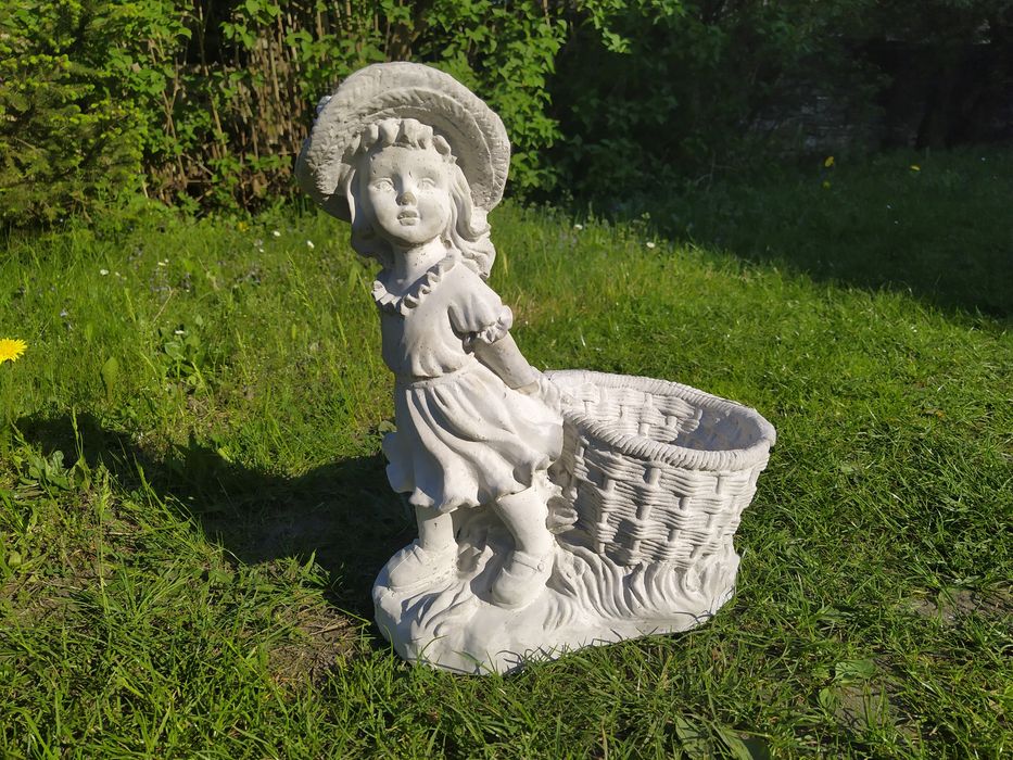 Figurka Ogrodowa Figura Ozdoba Kwietnik Gril Działka Balkon Dom Ogród