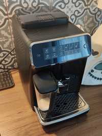 Czarny Ekspres Do Kawy Philips Latte Go EP3200