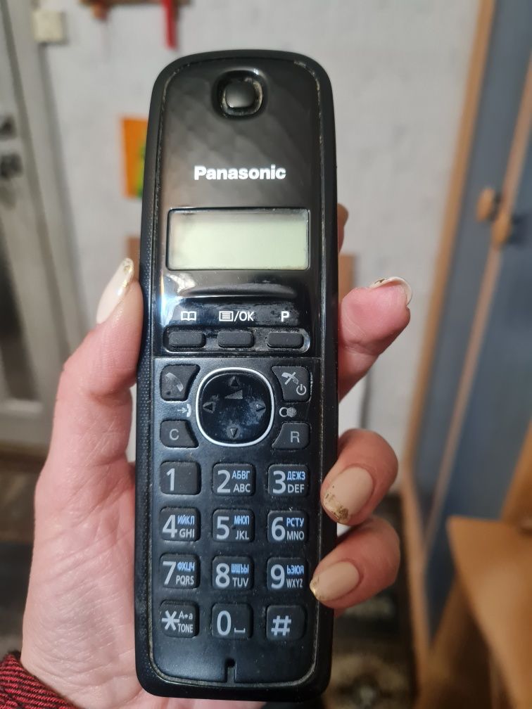 Телефон стаціонарний Панасонік Dect Panasonic KX-
TG1611UAH