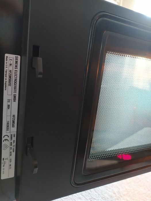 мікрохвильова піч, Siemens,керамічна,вбудована