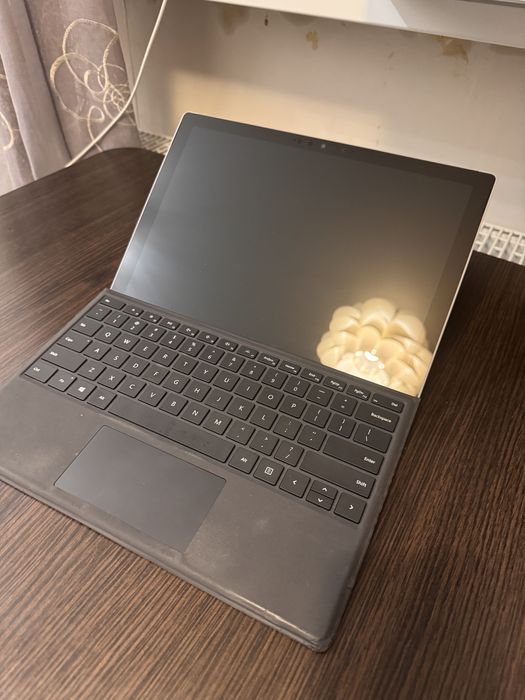 Ноутбук-планшет Microsoft Surface Pro 7 16/256