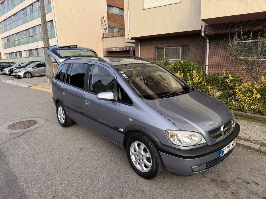 Opel Zafira 7 lugares + mala tejadilho