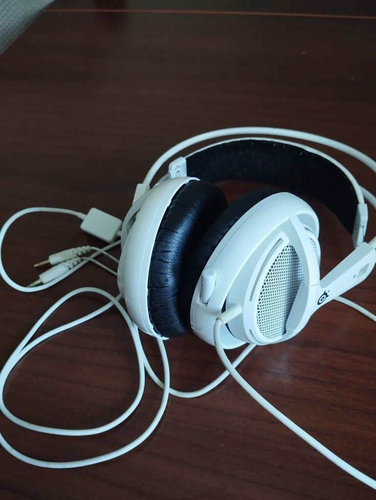 Навушники SteelSeries Siberia v2 Full-Size Gaming Headset (не роблять)