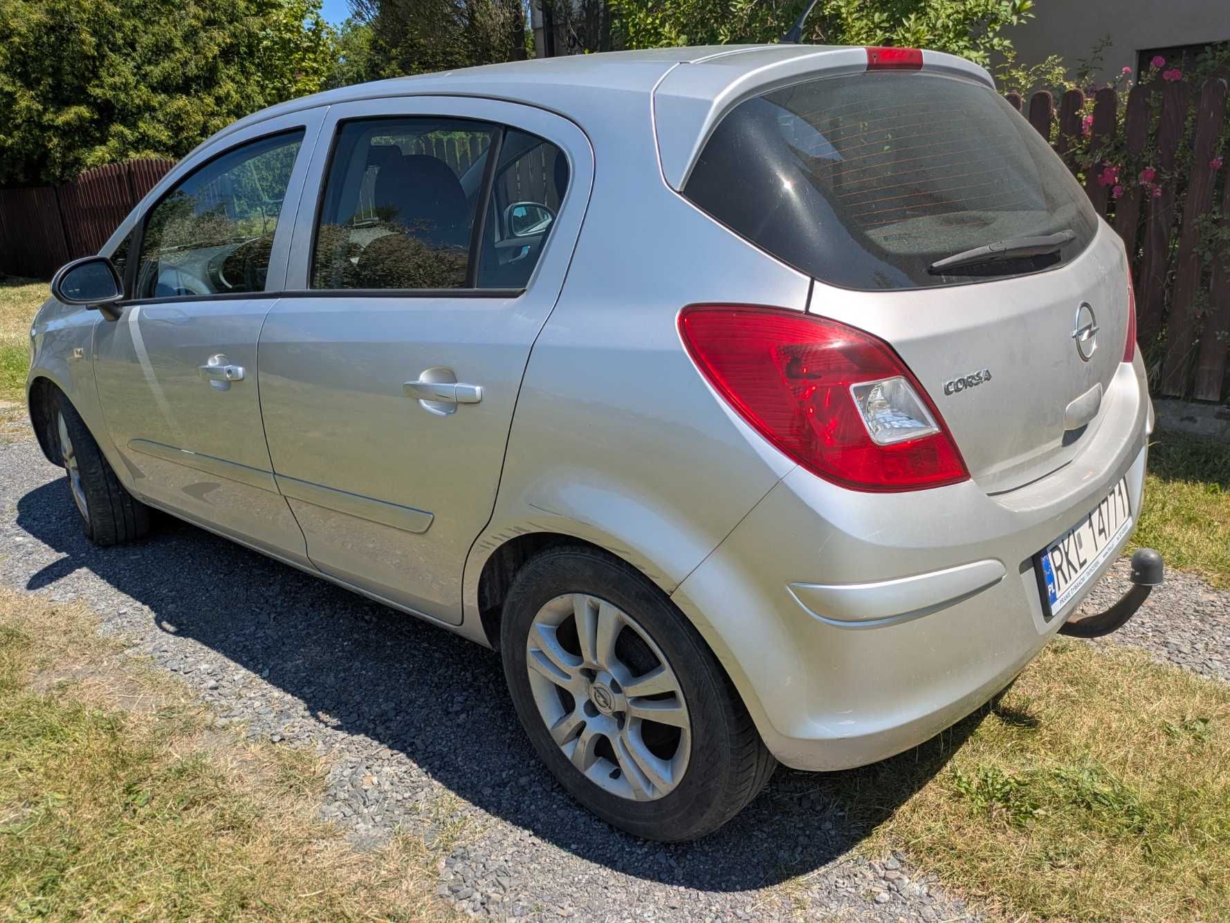 Opel Corsa D 1,2 benzyna rok 2007