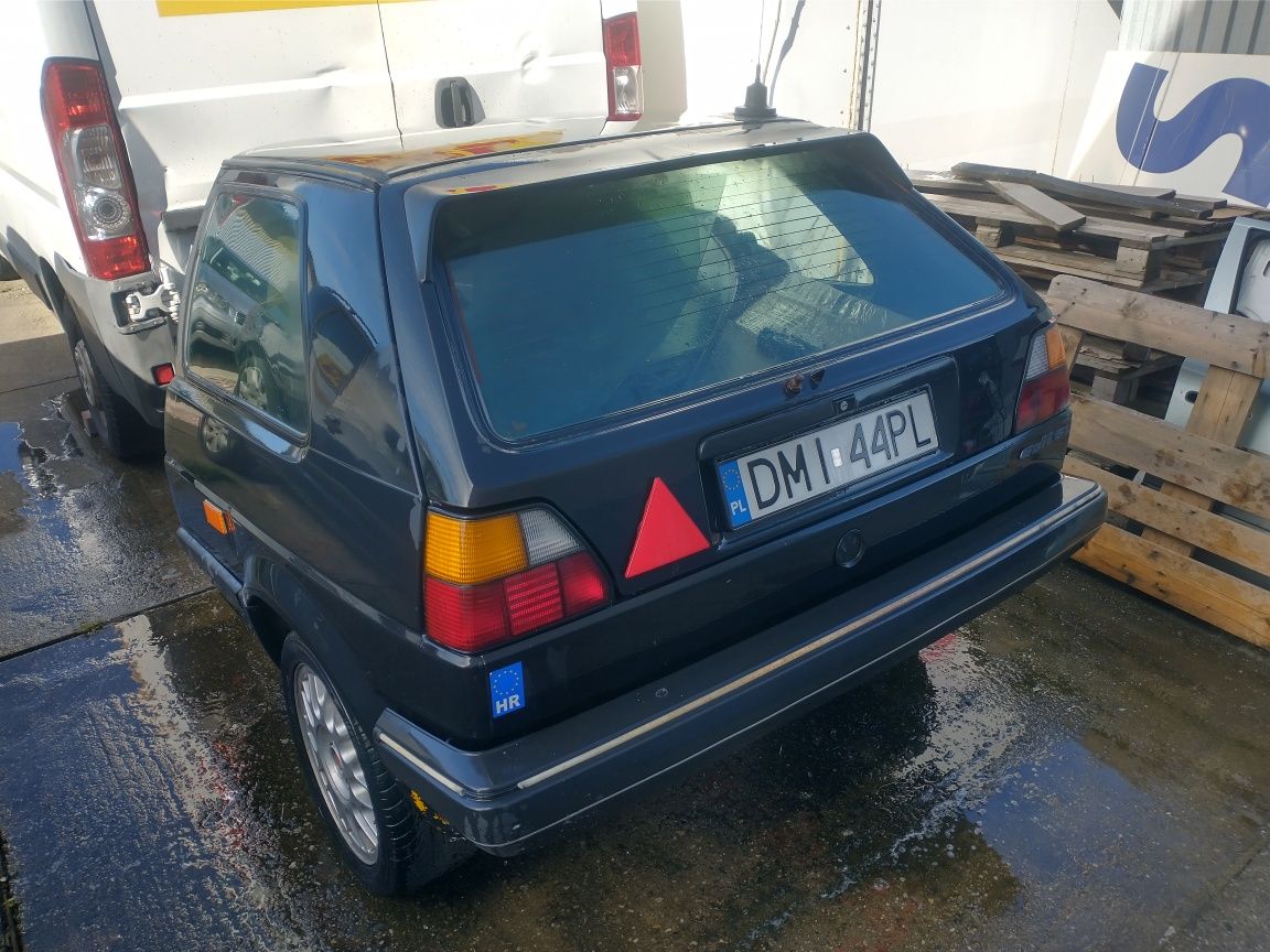 Przyczepka SAM pół auta VW Golf II MK2