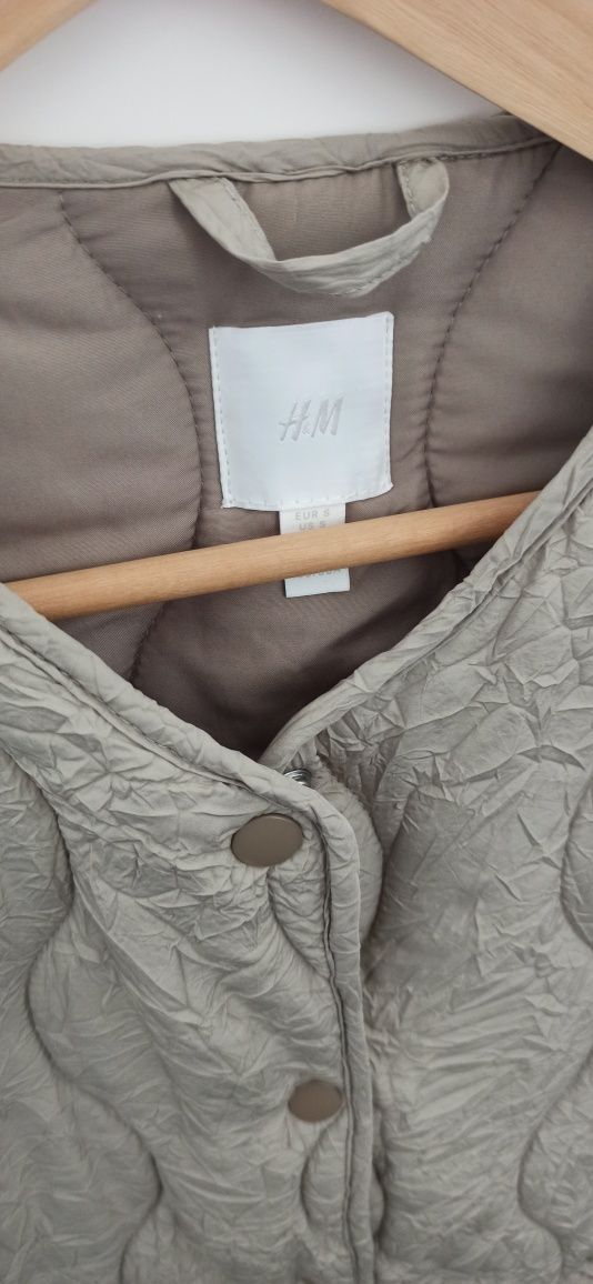 H&M kurtka wiosenna pikowana pudełkowa zielona onion zielona oliwkowa
