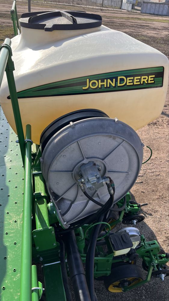 Сівалка John Deere 2126  CCS ідеальний стан