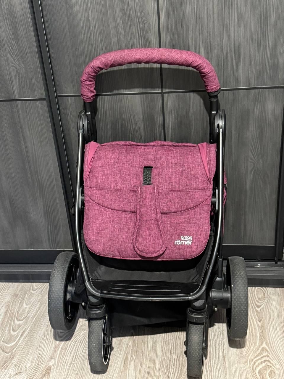 Прогулянкова коляска Britax-Romer B-Agile M Cherry Wine
