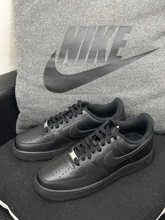 Buty meskie Trampk Nike Air Force 1 Low '07 Czarny R.37.5