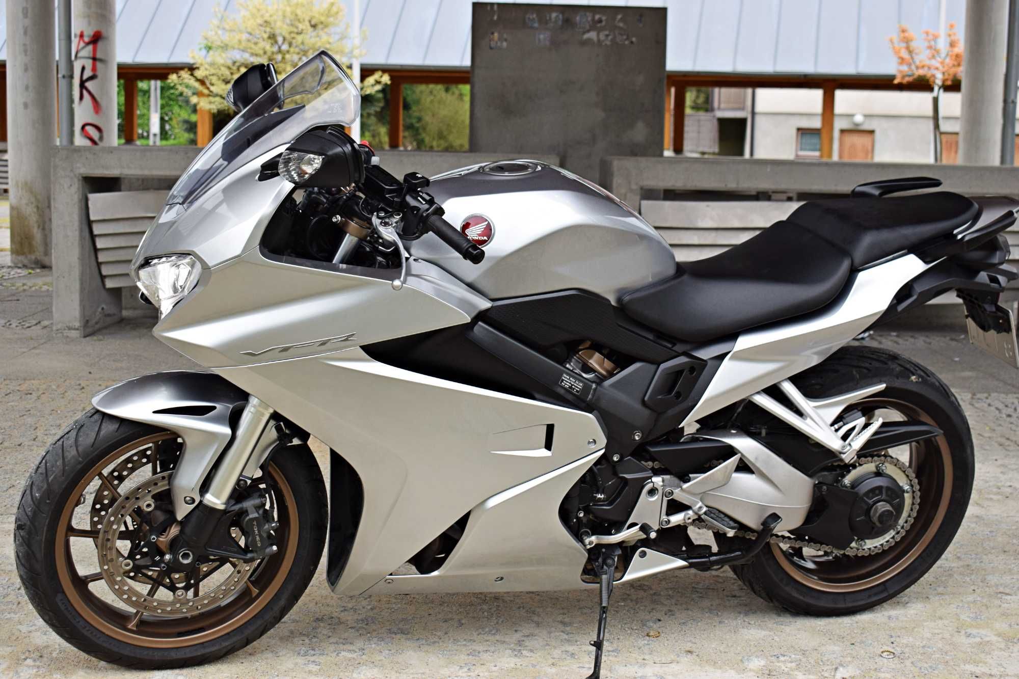 HONDA VFR 800 Zadbana BEZ WKŁADU Po Serwisie ORYGINAŁ Przebieg 34388km
