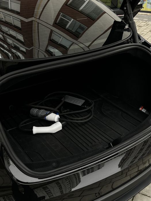 Tesla Model 3 2024 Highland